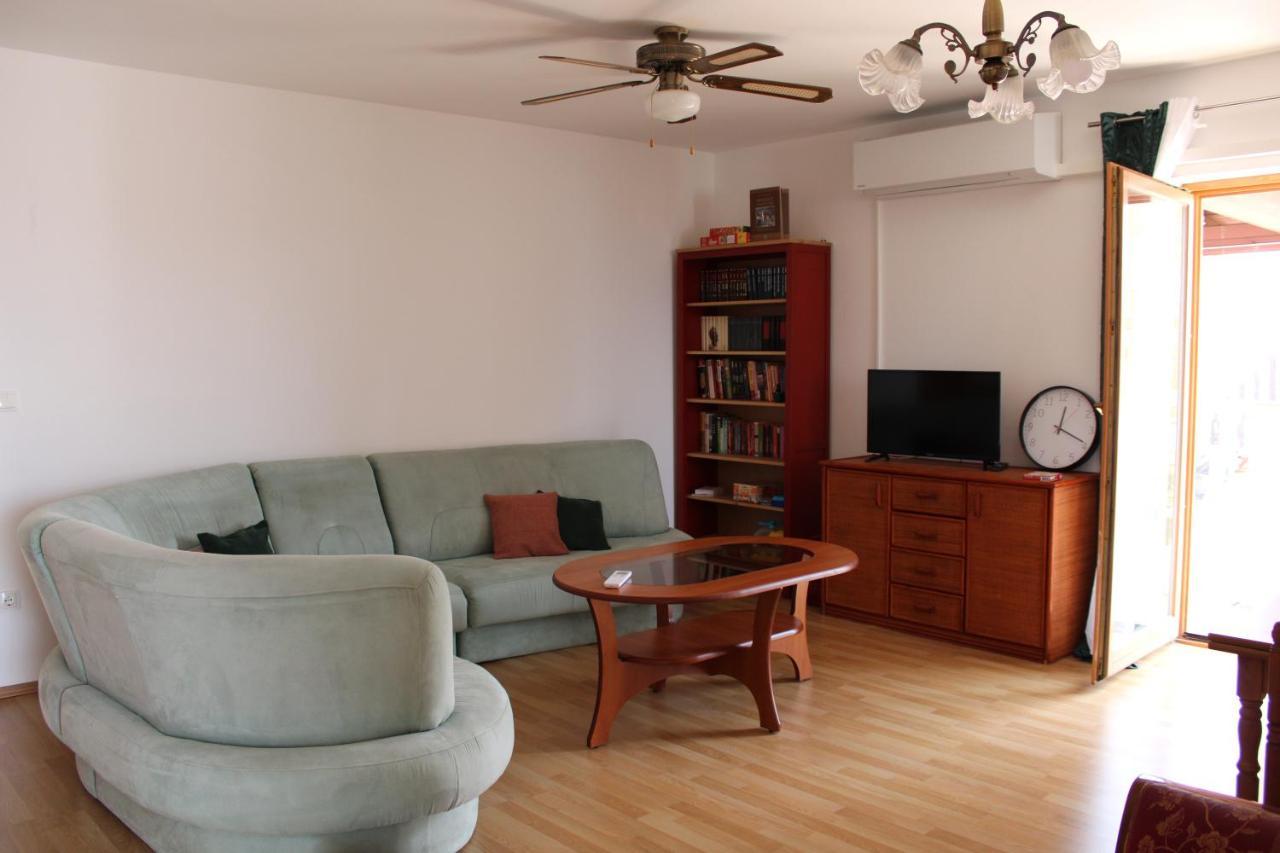 Apartment Noel Sveti Vid-Miholjice Buitenkant foto